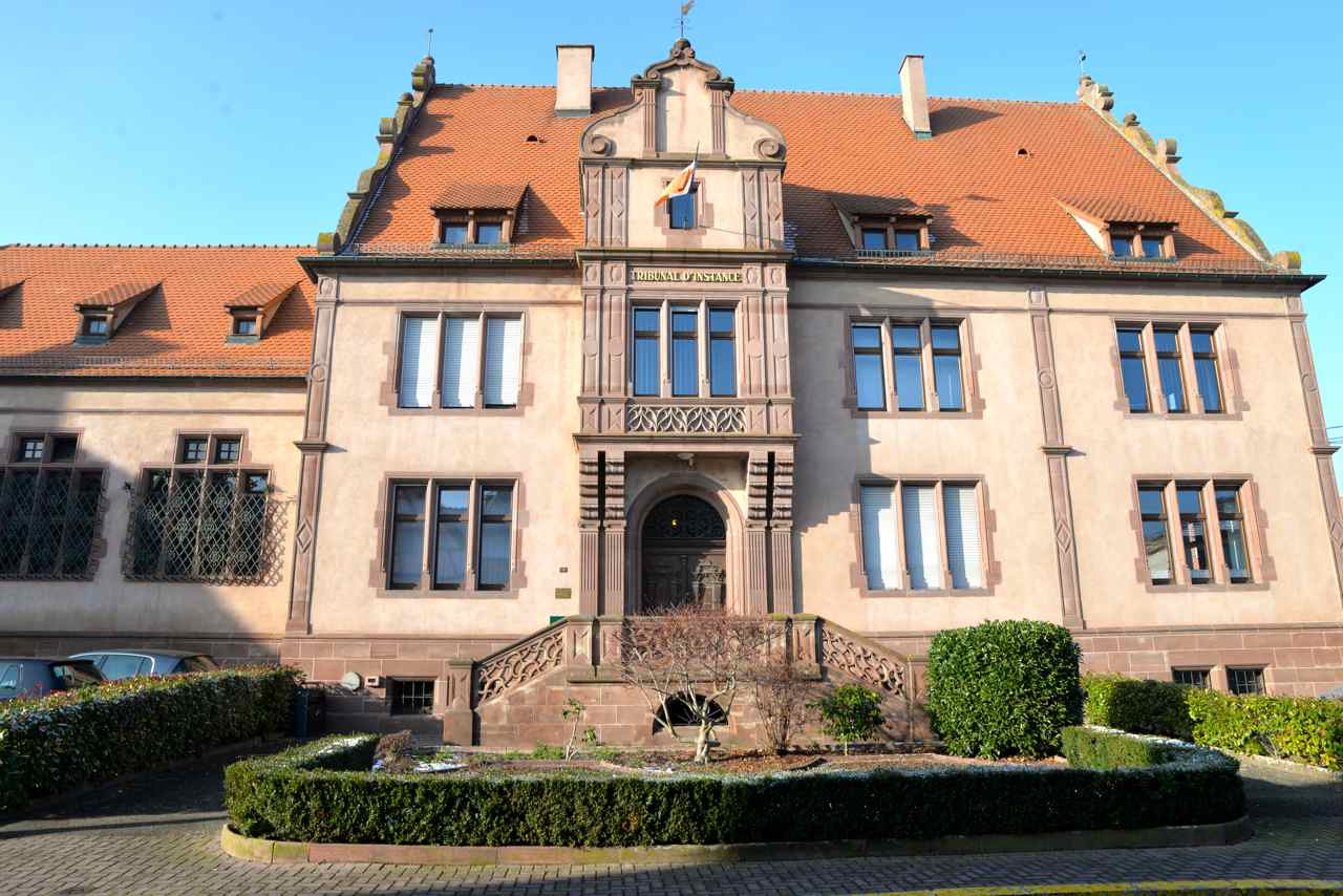 Le tribunal bâti en 1906 est de style néo-renaissance, Molsheim